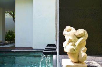 Jas * Seminyak (Bali)